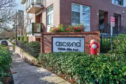 Swimming Pool Photo of 430 15956 86a Avenue, Surrey, BC