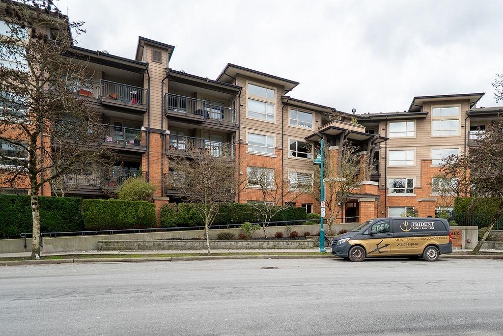 Outdoor Patio Photo of 113 600 Klahanie Drive, Port Moody, BC