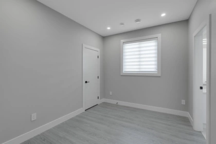 Swimming Pool Photo of 14750 62a Avenue, Surrey, BC
