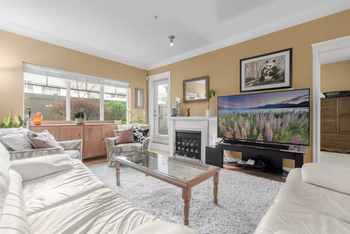 Breakfast Nook Photo of 109 22150 Dewdney Trunk Road, Maple Ridge, BC