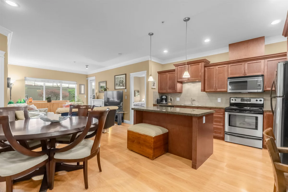 Dining Area Photo of 109 22150 Dewdney Trunk Road, Maple Ridge, BC