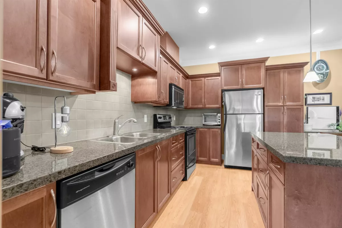 Family Room Photo of 109 22150 Dewdney Trunk Road, Maple Ridge, BC