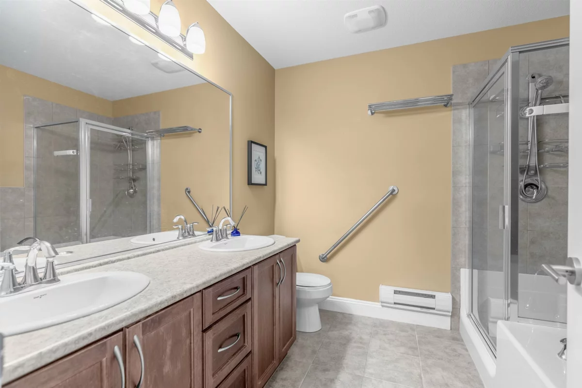 Loft / Bonus Room Photo of 109 22150 Dewdney Trunk Road, Maple Ridge, BC