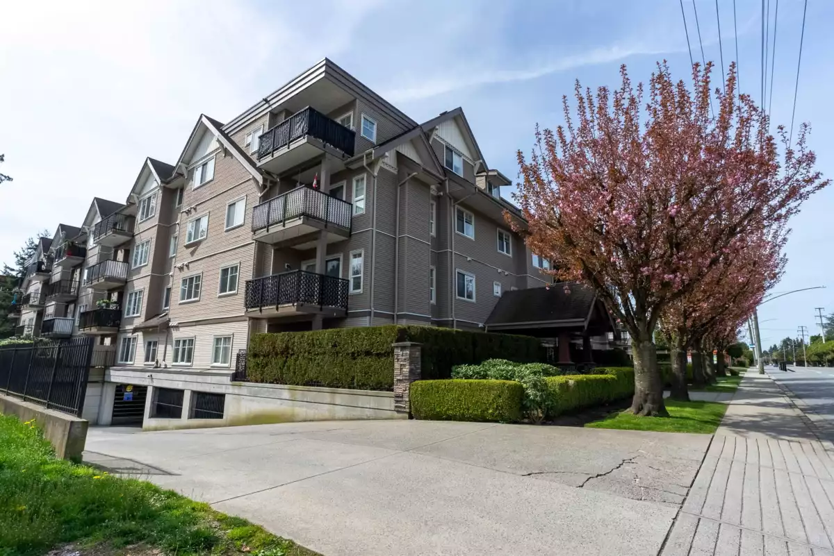 Mudroom Photo of 109 22150 Dewdney Trunk Road, Maple Ridge, BC