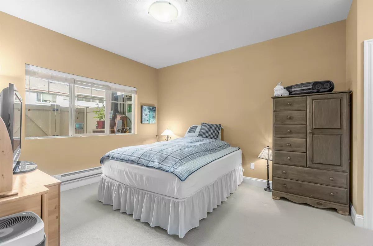 Primary Bathroom Photo of 109 22150 Dewdney Trunk Road, Maple Ridge, BC