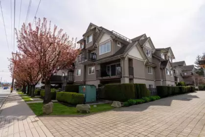 109 22150 Dewdney Trunk Road, Maple Ridge, BC, Maple Ridge — 2 bed apartment/condo for sale