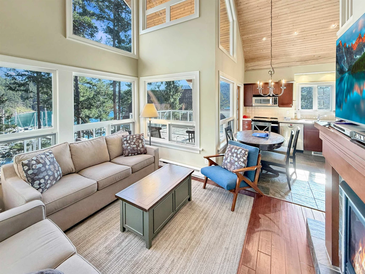 Family Room Photo of 14C 2315 Mackinnon Road, Pender Island, BC