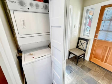 Laundry Room Photo of 14C 2315 Mackinnon Road, Pender Island, BC