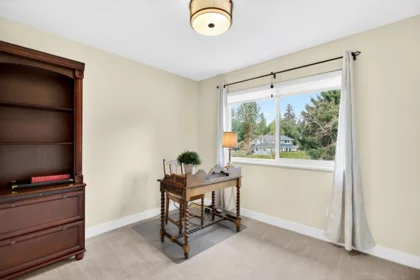 Guest Bathroom Photo of 13386 18a Avenue, Surrey, BC