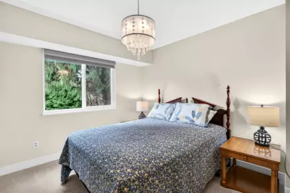 Powder Room Photo of 13386 18a Avenue, Surrey, BC