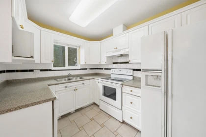 Guest Bathroom Photo of 2312 Marine Drive, New Westminster, BC