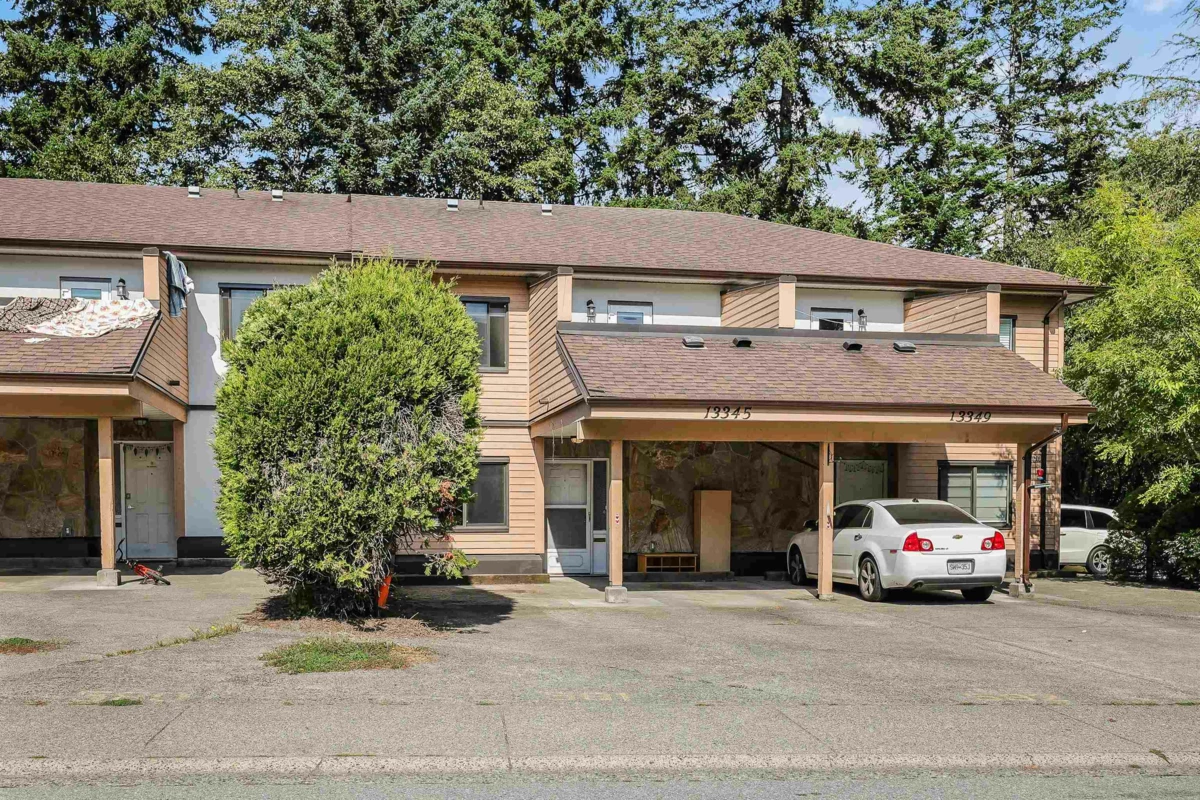 Living Room Photo of 13345 70b Avenue, Surrey, BC
