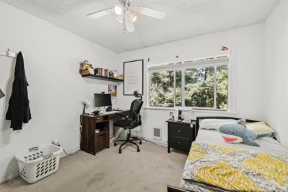 Powder Room Photo of 13345 70b Avenue, Surrey, BC