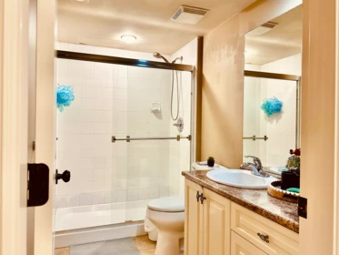 Guest Bathroom Photo of 7227 199a Street, Langley, BC