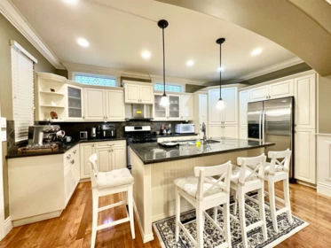 Kitchen Island Photo of 7227 199a Street, Langley, BC