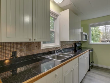 Powder Room Photo of 7650 Taulbut Street, Mission, BC