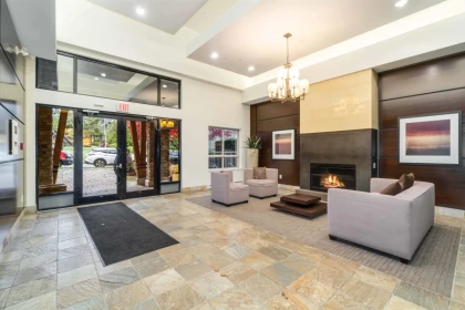 Hallway Photo of 405 3110 Dayanee Springs Boulevard, Coquitlam, BC