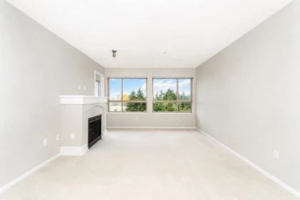 Kitchen Island Photo of 405 3110 Dayanee Springs Boulevard, Coquitlam, BC