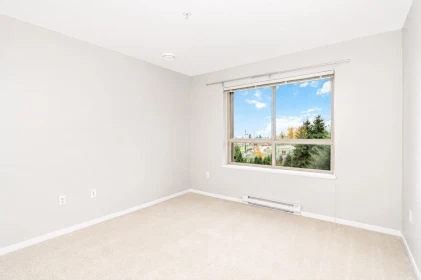 Primary Bedroom Photo of 405 3110 Dayanee Springs Boulevard, Coquitlam, BC