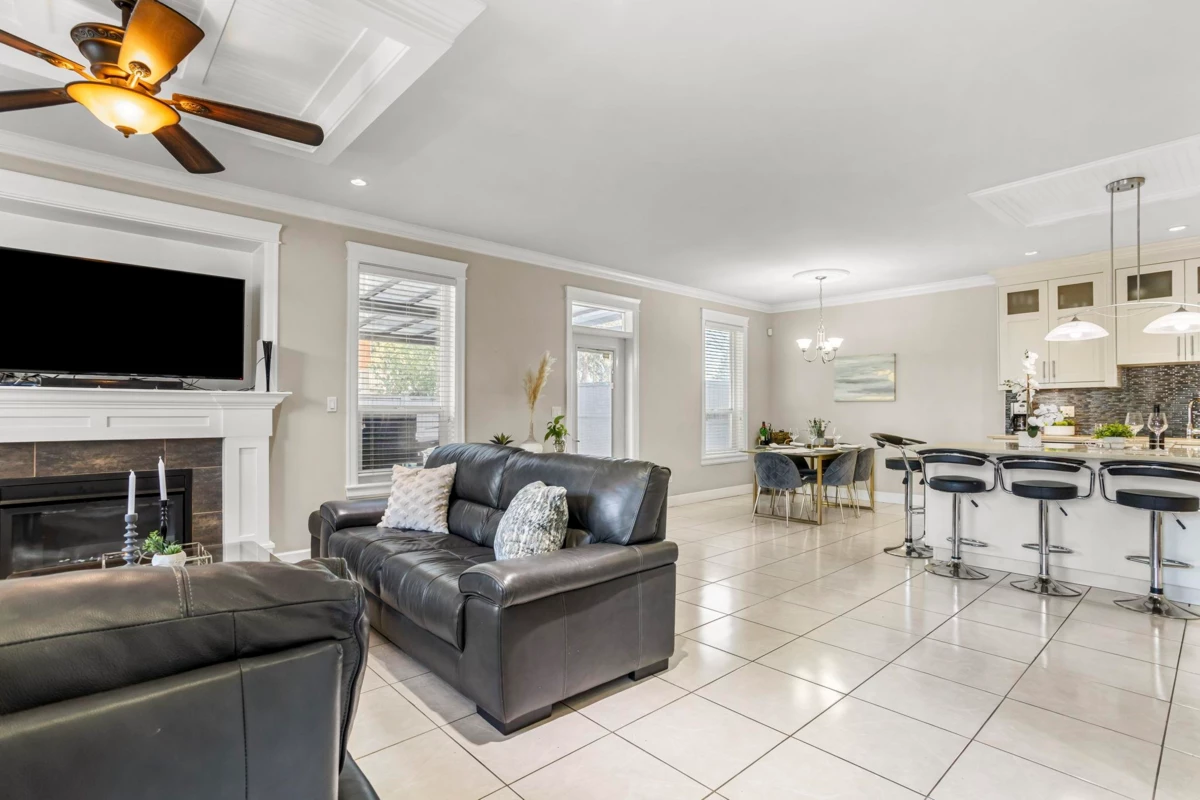 Family Room Photo of 11790 80 Avenue, Delta, BC