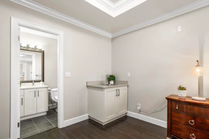 Guest Bathroom Photo of 11790 80 Avenue, Delta, BC