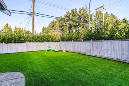 Swimming Pool Photo of 11790 80 Avenue, Delta, BC