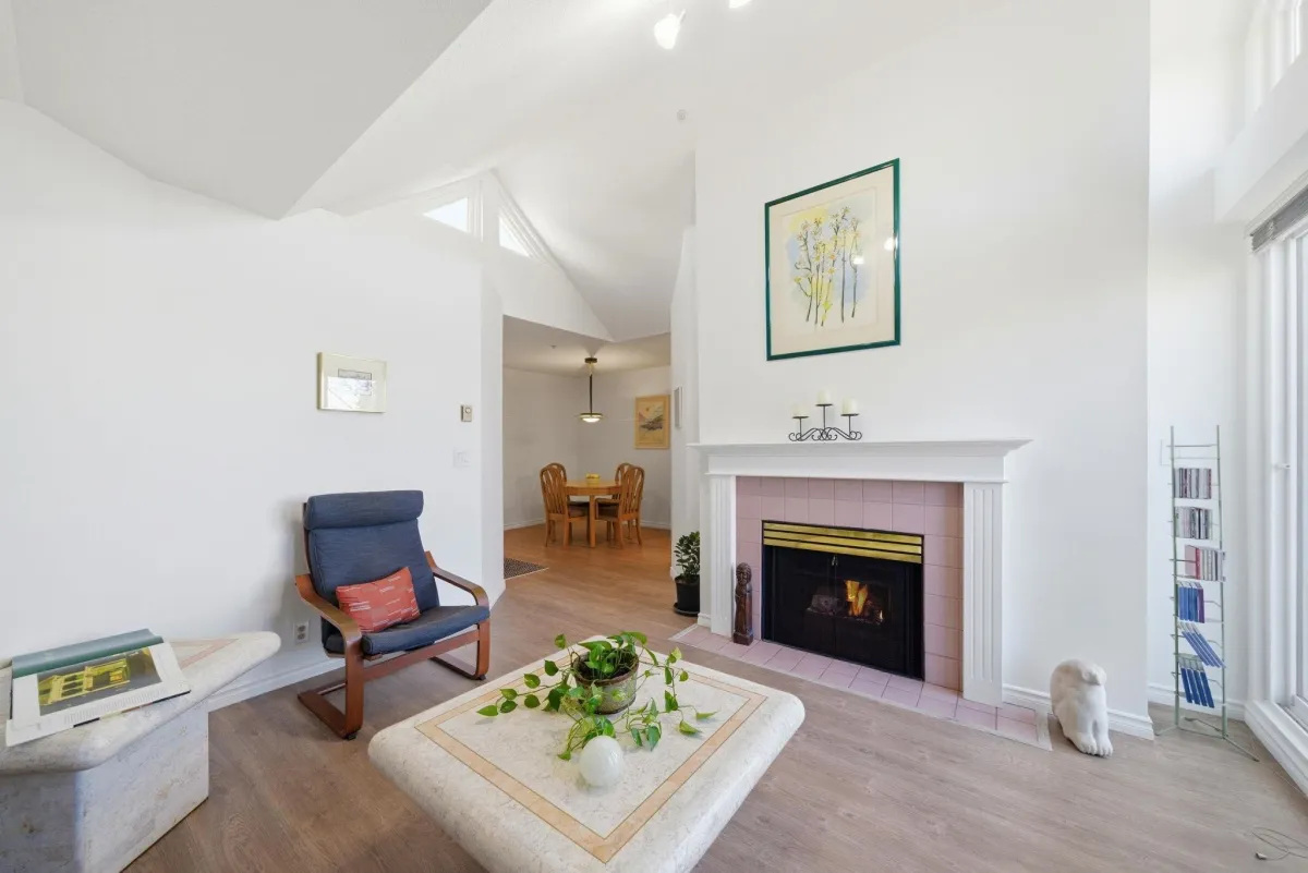 Living Room Photo of PH2 2736 Victoria Drive, Vancouver, BC