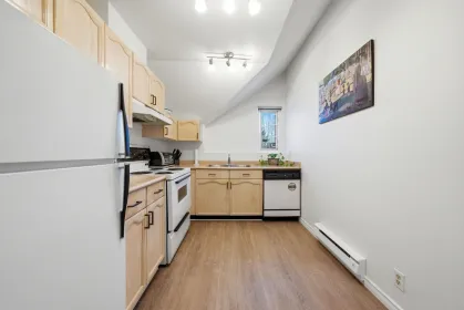 Primary Bedroom Photo of PH2 2736 Victoria Drive, Vancouver, BC