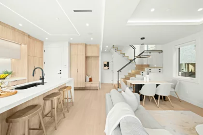 Breakfast Nook Photo of 2 3466 W 22nd Avenue, Vancouver, BC