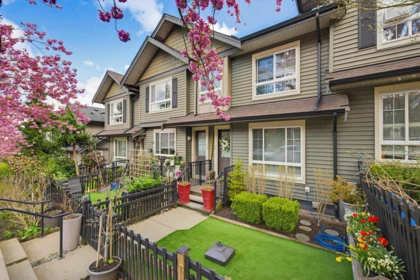 15 21867 50 Avenue, Langley, BC, Langley — Townhouse for sale