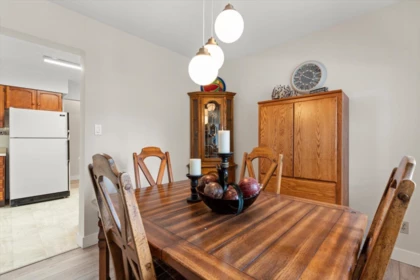 Breakfast Nook Photo of 303 32070 Peardonville Road, Abbotsford, BC