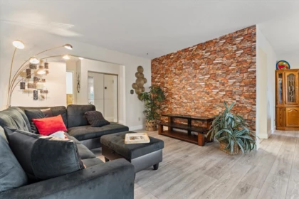 Kitchen Photo of 303 32070 Peardonville Road, Abbotsford, BC