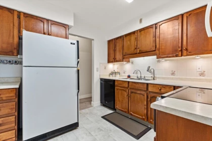 Primary Bedroom Photo of 303 32070 Peardonville Road, Abbotsford, BC