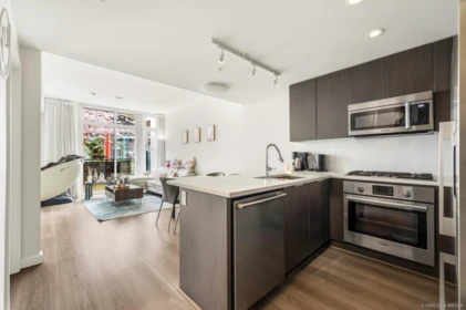 Kitchen Island Photo of 42 8628 Hazelbridge Way, Richmond, BC
