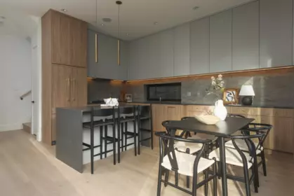 Kitchen Photo of 2 2684 Oxford Street, Vancouver, BC