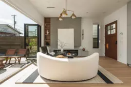 2 2684 Oxford Street, Vancouver, BC