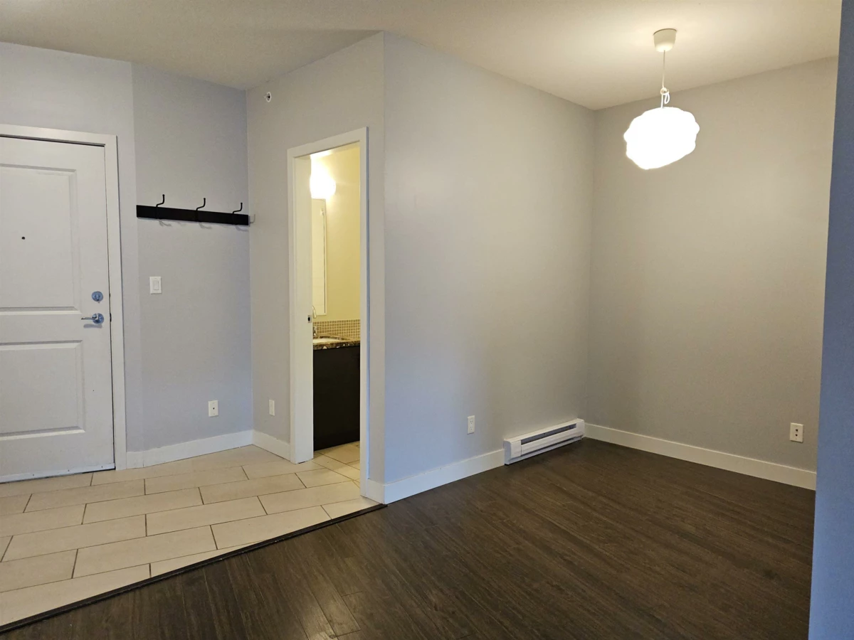 Family Room Photo of 312 41105 Tantalus Road, Squamish, BC