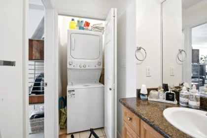 Walk-In Closet Photo of 4316 Hurst Street, Burnaby, BC