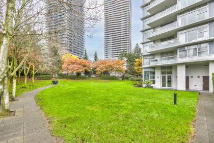 Fitness Center Photo Near 3005 2289 Yukon Crescent, Burnaby, BC