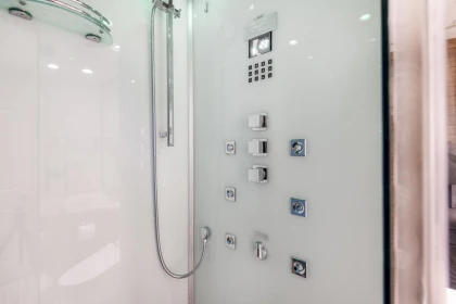 Hot Tub / Spa Photo of 3005 2289 Yukon Crescent, Burnaby, BC
