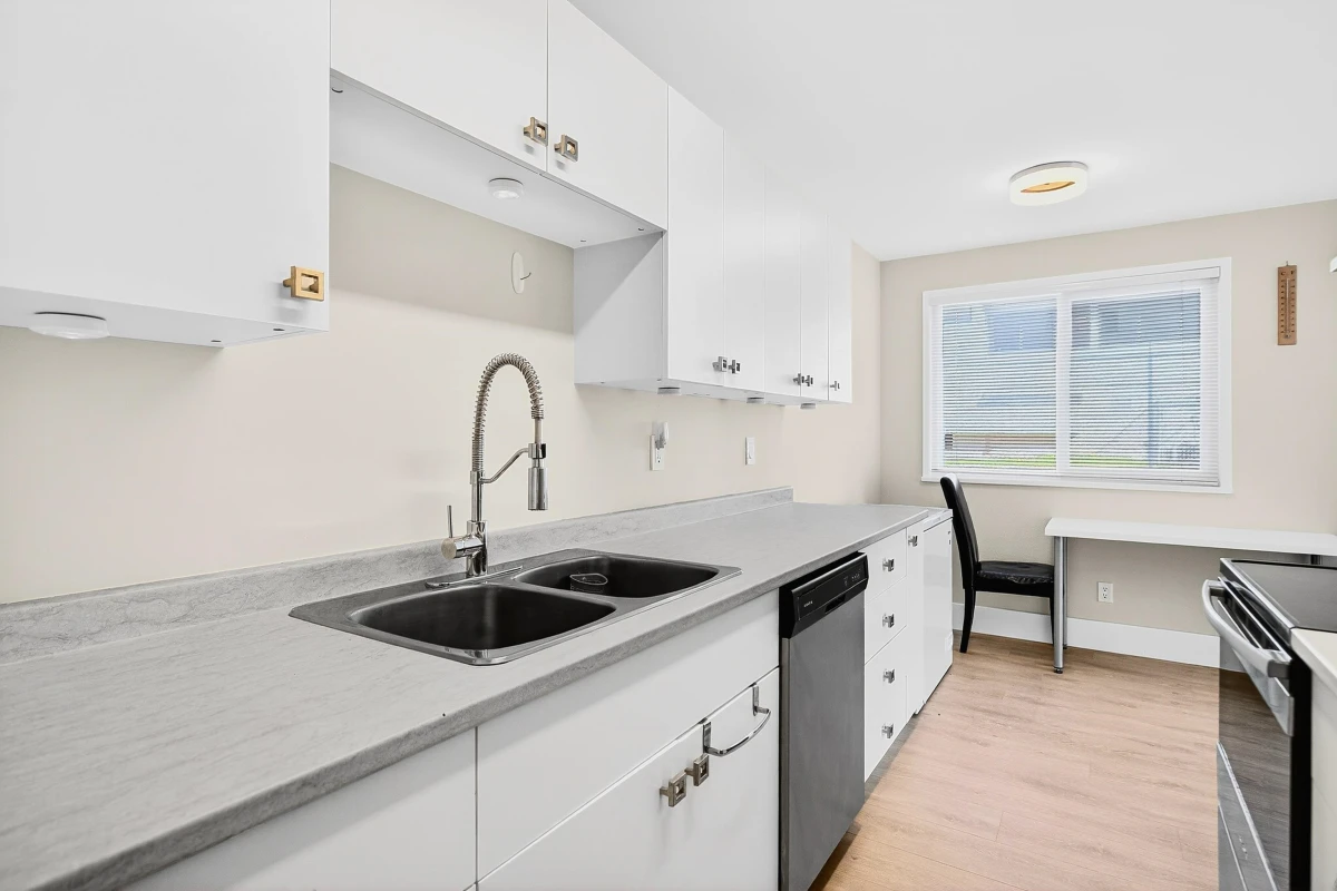 Dining Area Photo of 107 12096 222 Street, Maple Ridge, BC