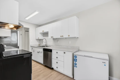 Kitchen Photo of 107 12096 222 Street, Maple Ridge, BC