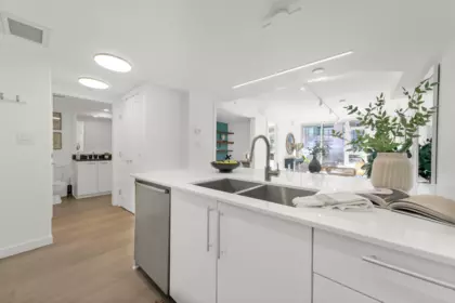 Kitchen Photo of 374 2080 W Broadway, Vancouver, BC