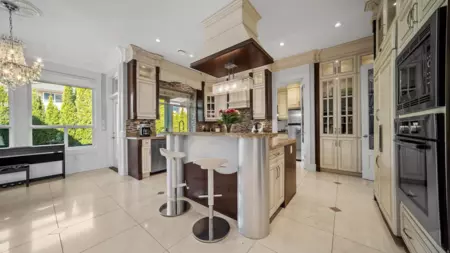 Entry Foyer Photo of 8651 Pigott Road, Richmond, BC