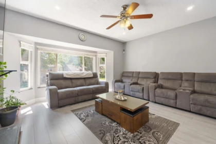 Kitchen Photo of 14471 85a Avenue, Surrey, BC