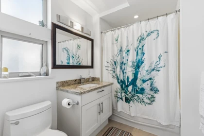 Mudroom Photo of 207 116 W 23rd Street, North Vancouver, BC