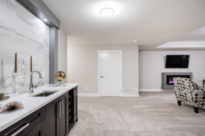 Entry Foyer Photo of 2 17033 Fraser Highway, Surrey, BC