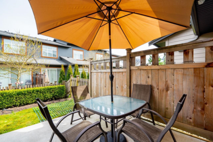 Front Yard Photo of 2 17033 Fraser Highway, Surrey, BC
