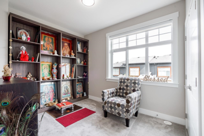 Office / Den Photo of 2 17033 Fraser Highway, Surrey, BC