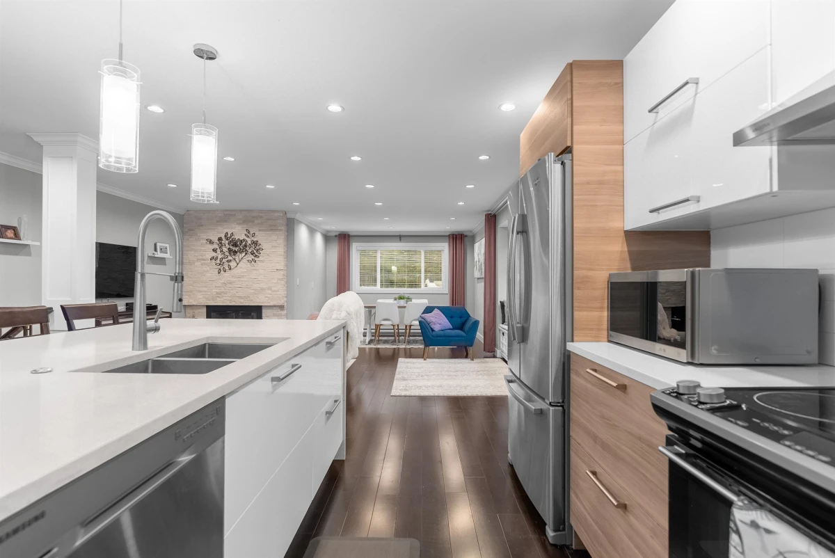 Family Room Photo of 937 Thermal Drive, Coquitlam, BC